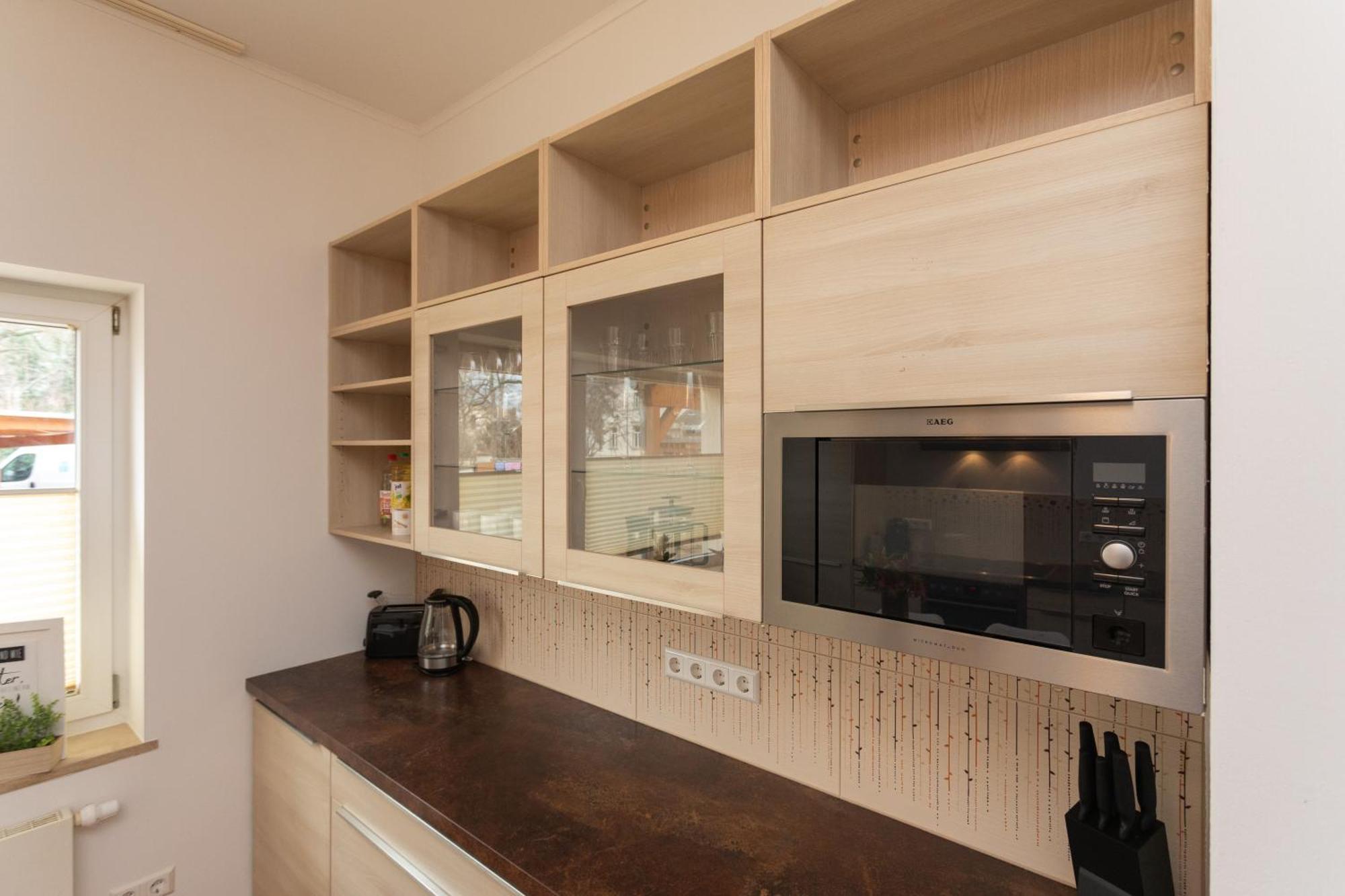 Stadthaus Mit 2 Schlafzimmern & Wohnzimmer Mit Kamin - Kostenloser Privat-Parkplatz Auf Dem Grundstueck Лейпциг Экстерьер фото