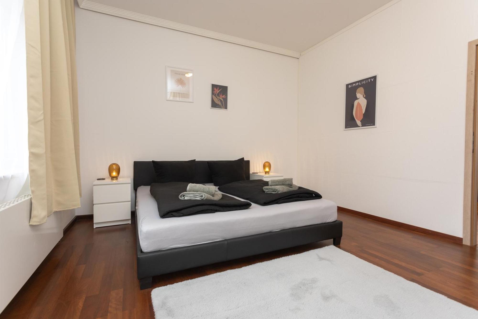 Stadthaus Mit 2 Schlafzimmern & Wohnzimmer Mit Kamin - Kostenloser Privat-Parkplatz Auf Dem Grundstueck Лейпциг Экстерьер фото